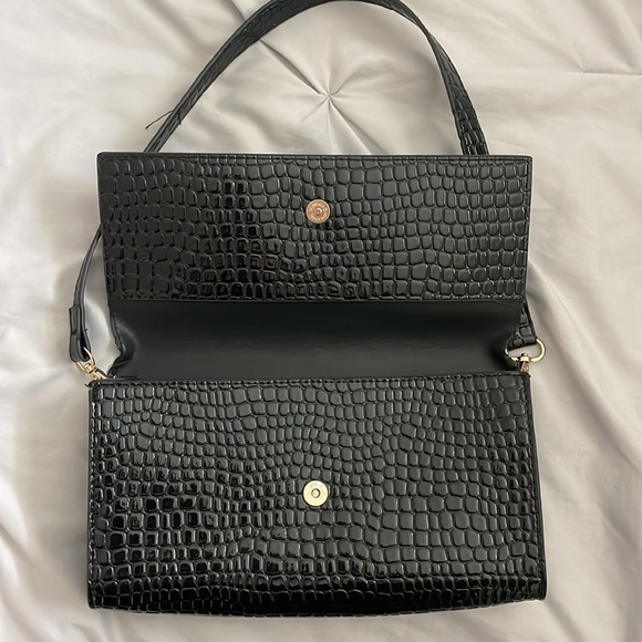 BUNDLE: Black Purses ✨⭐️ - Picture 9 of 12